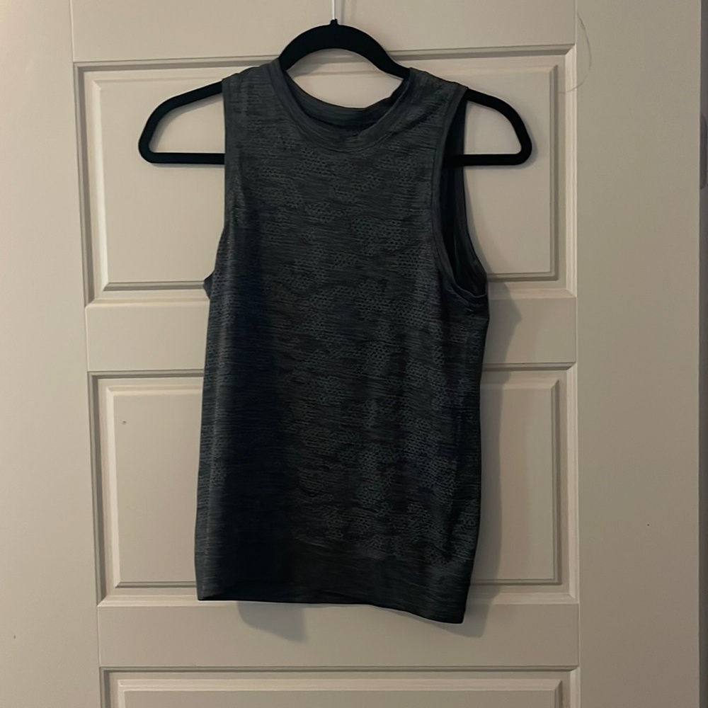 LULULEMON CAMO PRINTED TANK